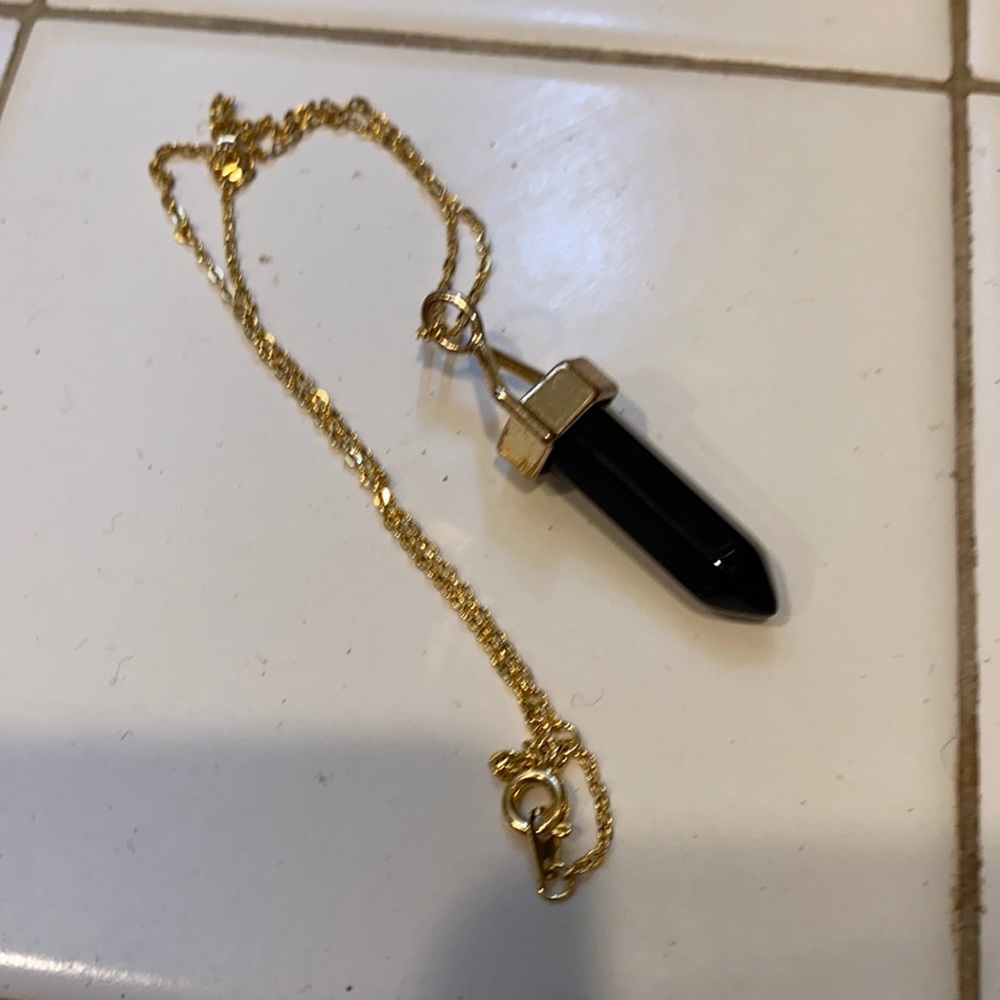 V! Obsidian 8” necklace pre-owned